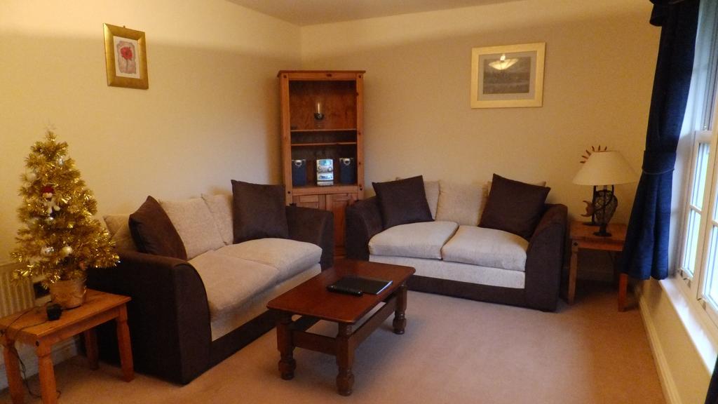 Netley Hall Dorrington 외부 사진